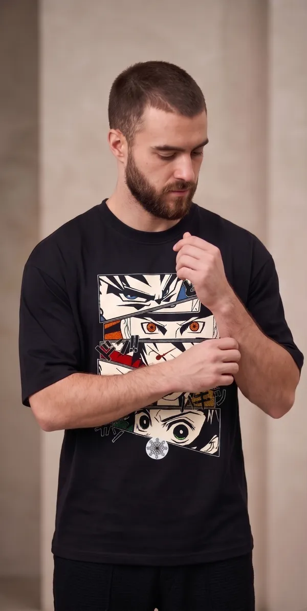 Anime_Character_Eyes_Graphic_T-Shirt