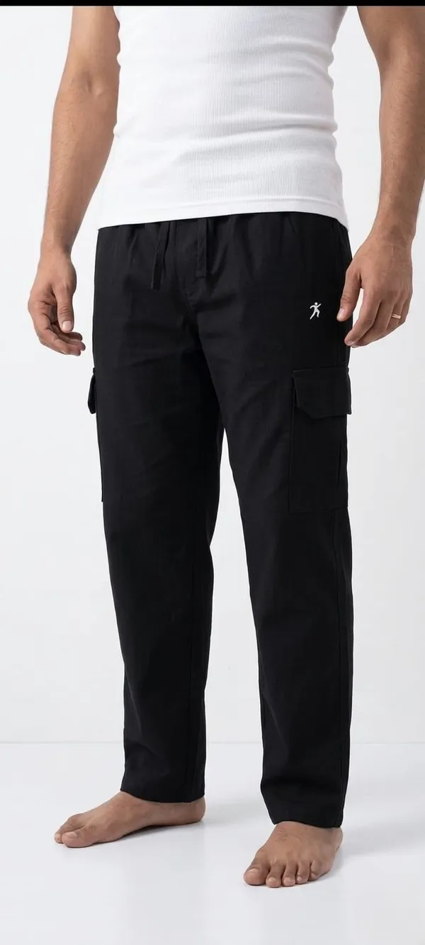 Men's_Black_Cargo_Pants_With_Drawstring_Waist