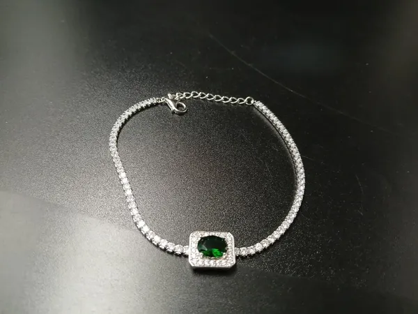 Silver_Sterling_Premium_And_Elegant_Chain_And_Bracelet_For_Women_(Pack_of_2)
