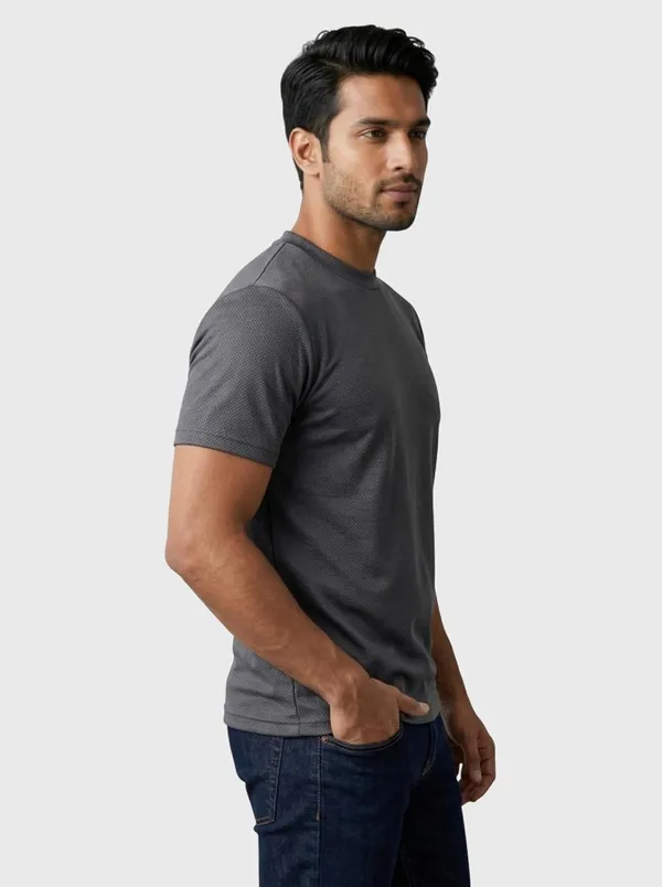 Men_S_Textured_Round_Neck_T_Shirt