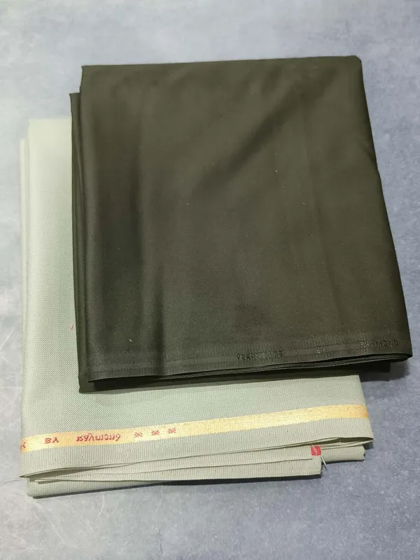 Raymond_Multicolor_Pure_Cotton_Solid_Shirt_And_Trouser_Fabric_For_Men