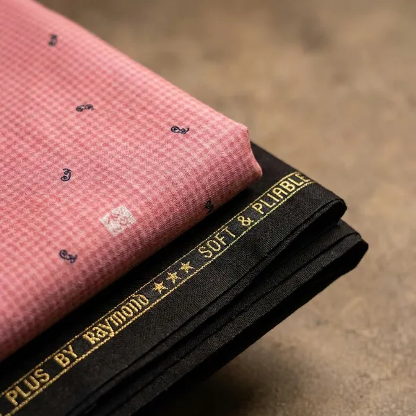 Raymond_Multicolor_Cotton_Blend_Printed_Shirt_And_Trouser_Fabric_For_Men