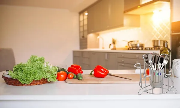 Silver_Premium_Steel_Glass_Holder_For_Kitchen