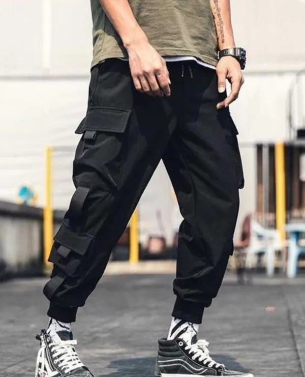 Men_Black_Cargo_Jogger_Pant_With_Multiple_Pockets