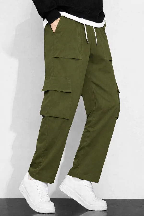 Olive_Green_Cargo_Pant_With_Multiple_Pockets_-_Unisex_Streetwear_Style