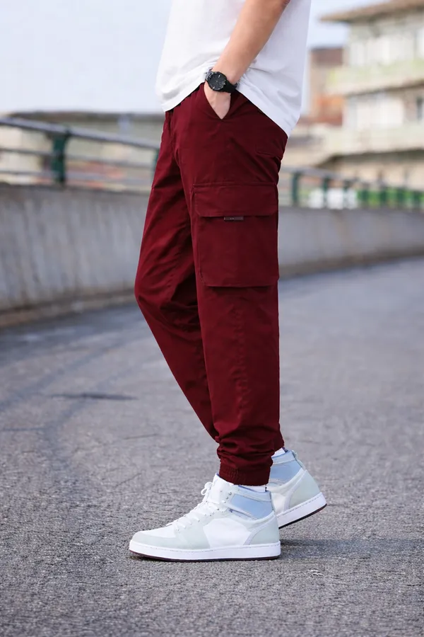 Men_Maroon_Cargo_Joggers_With_Side_Pockets
