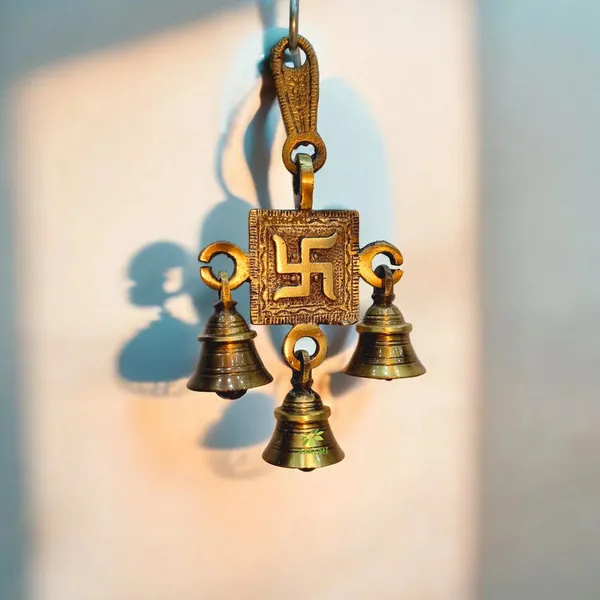 Brass_Wall_Hanging_Swastik_Bell_Chime_For_Pooja