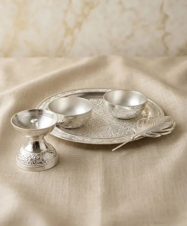 Silver_Engraved_Pooja_Thali_Set_with_Diya_and_Bowls