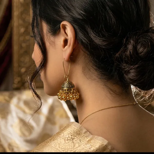 Golden_Metal_Jhumka_For_Women