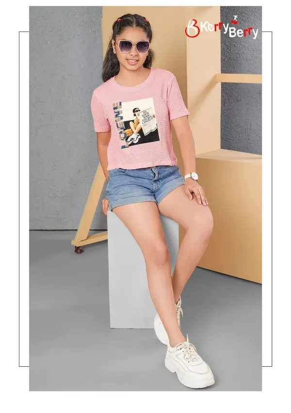 Women'S_Pink_Graphic_Print_T-Shirt