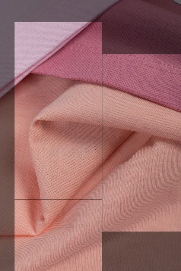 Pink_Crop_Top_With_Girl_Gang_Graphic_Print