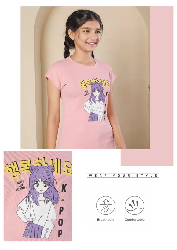 Girls_Pink_K-Pop_Graphic_T-Shirt_-_Anime_Character_Print_With_Korean_Text