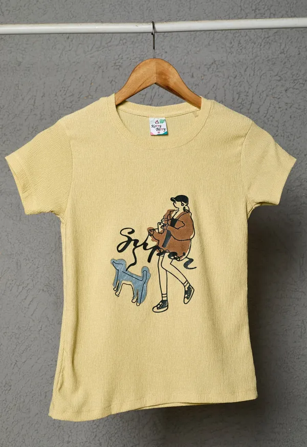 Girls_Yellow_Graphic_Print_T-Shirt_With_Dog_Illustration