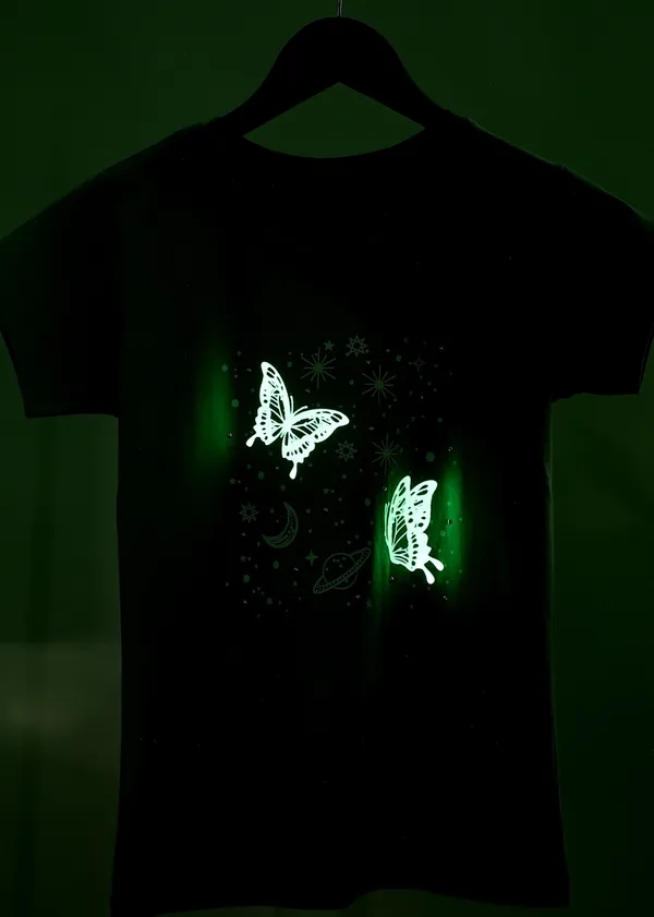 Glow-In-The-Dark_Butterfly_Print_T-Shirt_For_Girls