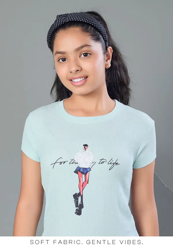 Women'S_Casual_Light_Blue_Graphic_T-Shirt