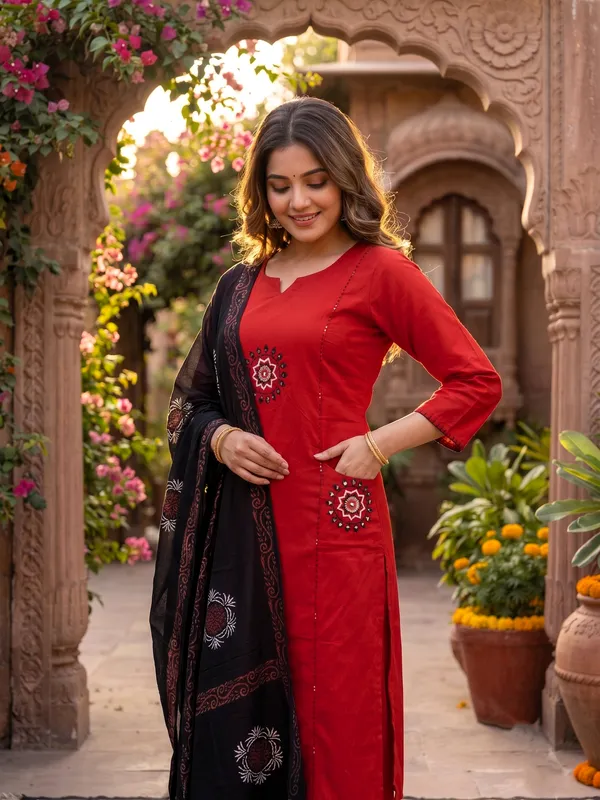 Classic_Red_&_Black_Cotton_Pallazo_Set_with_Dupatta_for_Women_&_Girls.