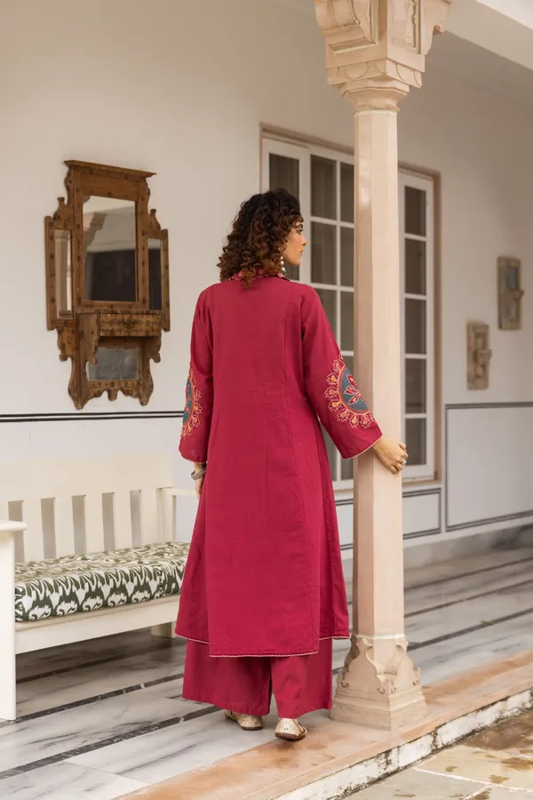 Maroon_Embroidered_Kurta_Set_/_Co-Ord_Set