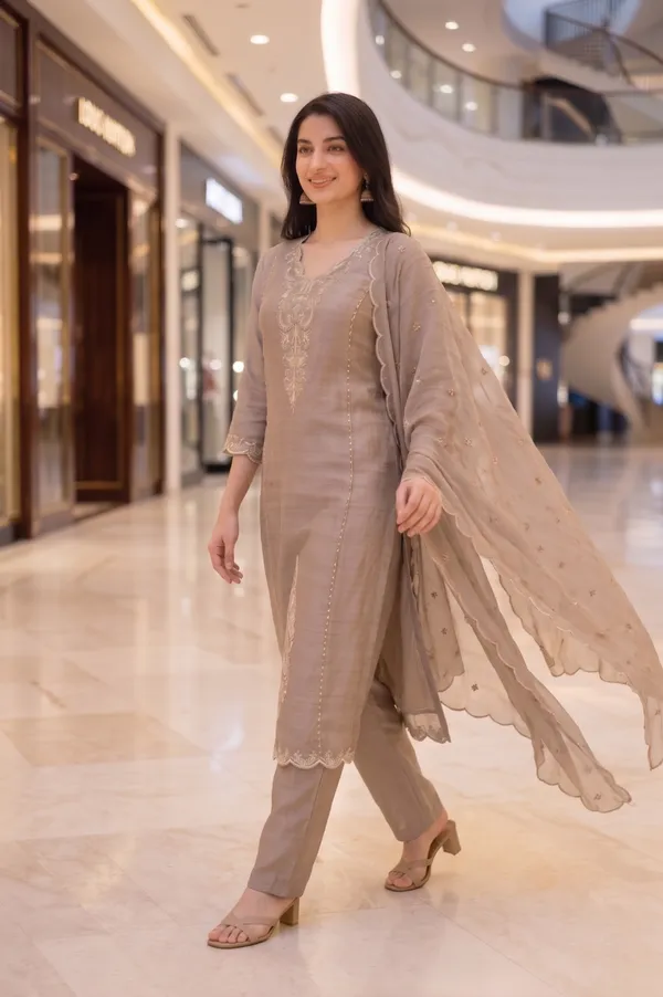 Light_Grey_Embroidered_Kurti_Set_with_Dupatta_for_Women_&_Girls