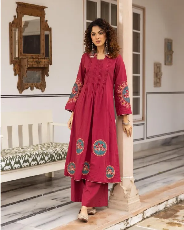 Maroon_Embroidered_Kurta_Set_/_Co-Ord_Set