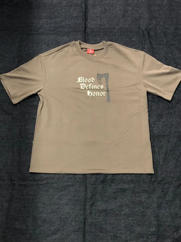 Soul_Reaper_Graphic_Print_Oversized_-_Light_Brown_And_Blood_Defines_Honor_Soul_Reaper_Red_Graphic_T-Shirt
