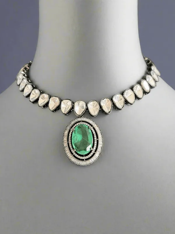 Black_Polish_Kundan_And_Diamond_Choker_Set_With_Green_Stone