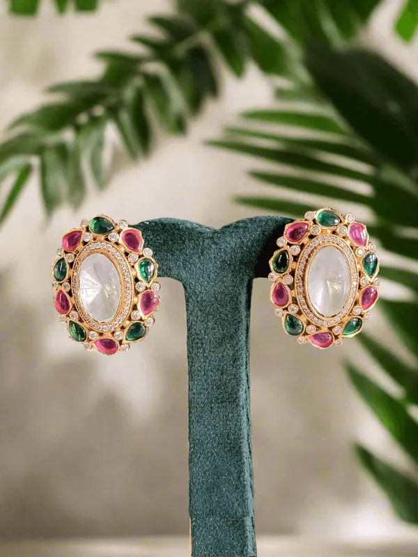 Moissanite_Kundan_Crystal_Green_Red_Oval_Studs