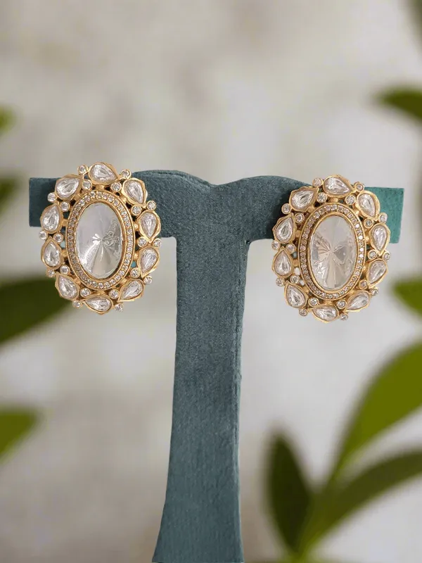 Regal_Stylish_Moissanite_Kundan_Studs