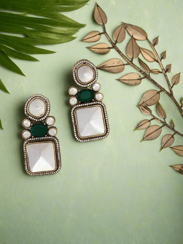 Gold_Plated_Royal_Moissanite_Green_Stone_Necklace_Set