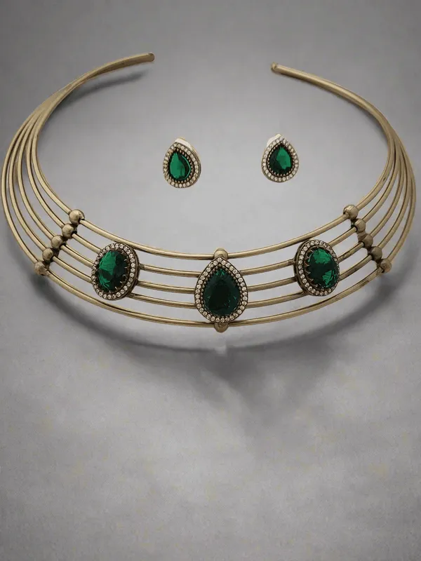 Antique_Gold_Hasli_Set_With_Green_Stone