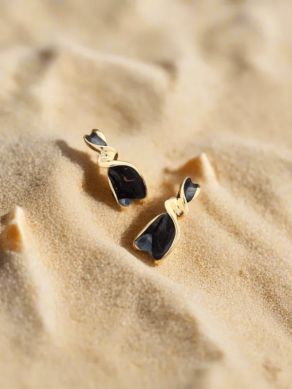 Sculptural_Enamel_Twist_Earrings