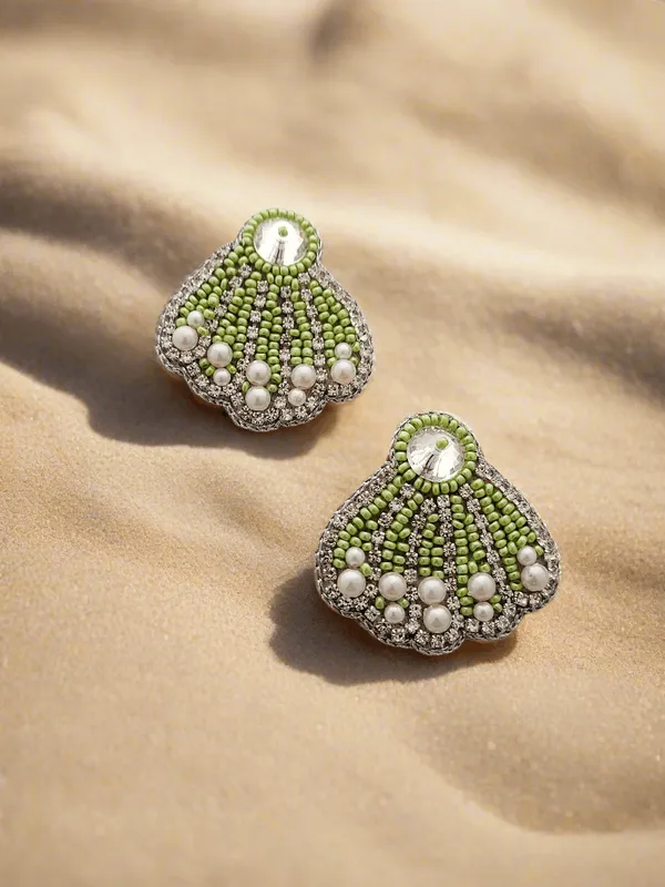 Seashell_Beaded_Stud_Earrings_With_Pearls_And_Crystal_Accents