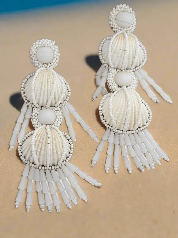 Seashell_And_Beaded_Dangle_Earrings_With_Crystal_Drops
