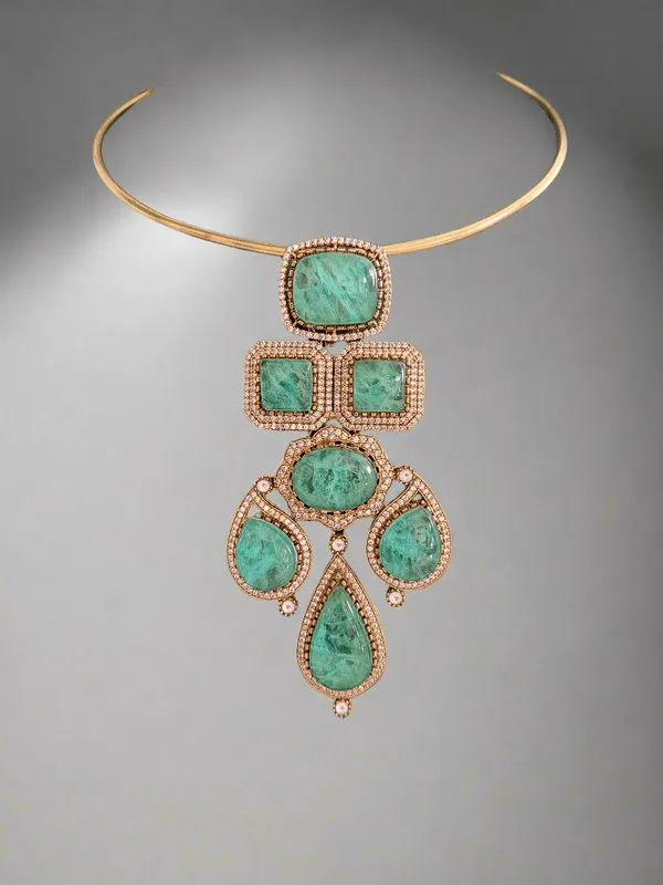 Statement_Hasli_Pendant_Necklace_Set