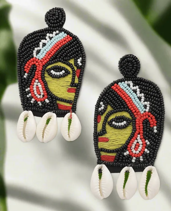 Durga_Maa_Beaded_Earrings_With_Cowrie_Shells