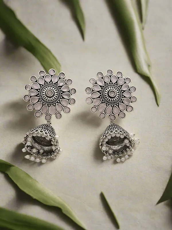 Oxidized_Floral_Motif_Earrings
