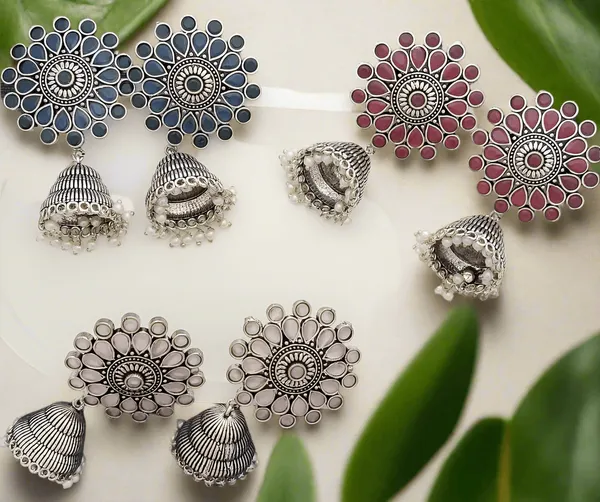 Oxidized_Floral_Motif_Earrings