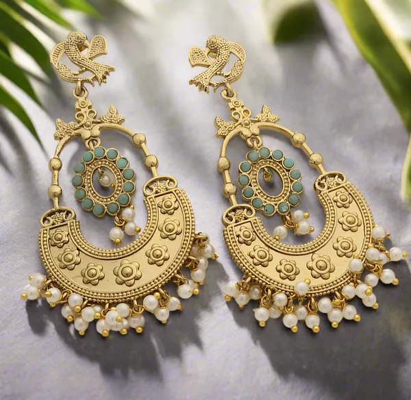 Gold_Toned_Chandbali_Earrings