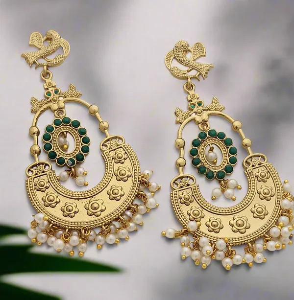 Gold_Toned_Chandbali_Earrings