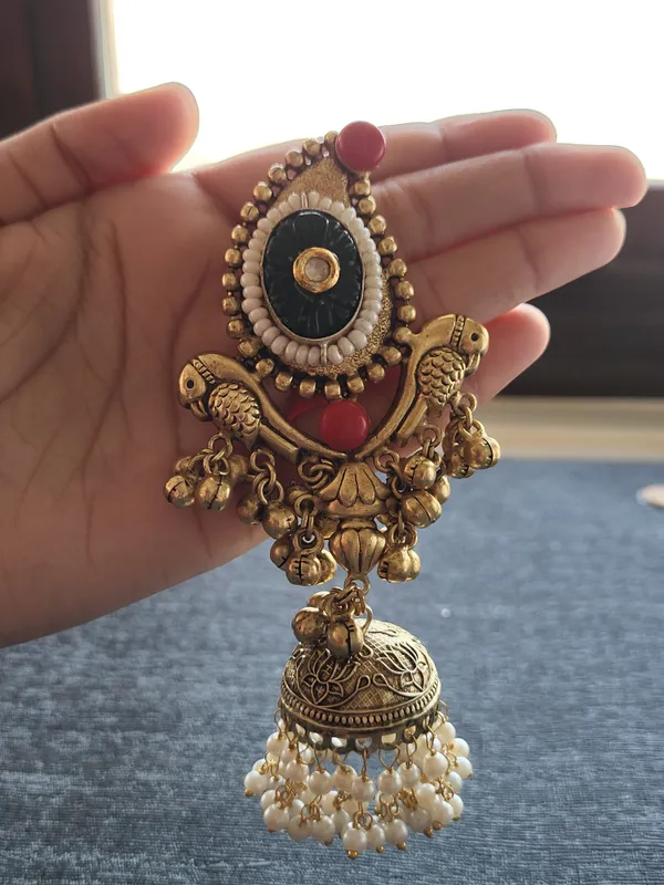 Gold_Toned_Parrot_Jhumka_Earrings