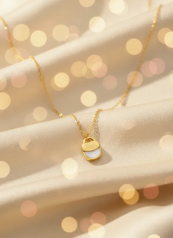 Minimalist_White_Stone_Charm_Pendant