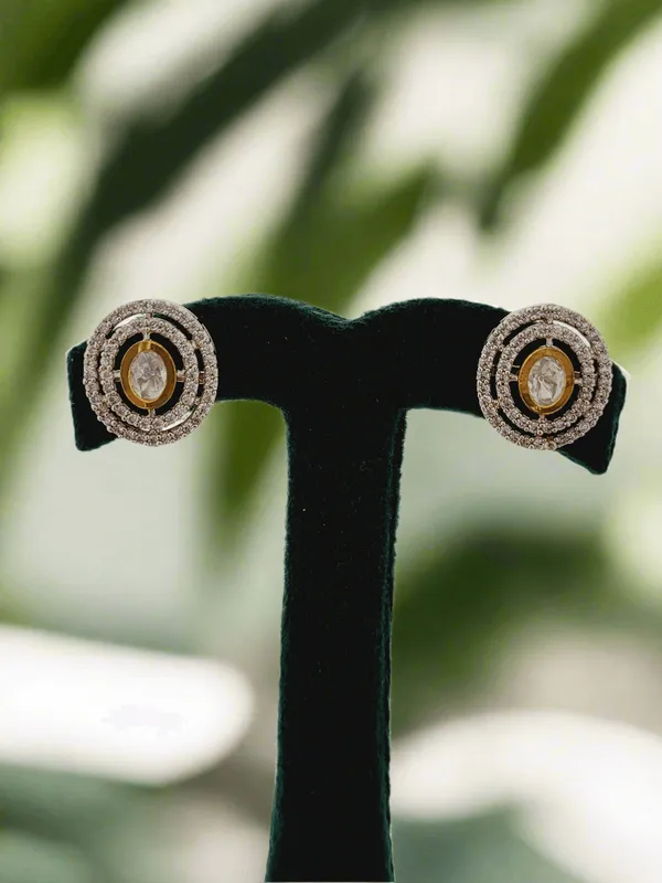 Elegant_Kundan_Diamond_Earrings