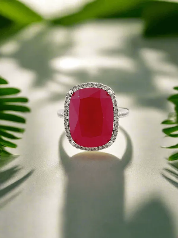 Gemstone_Halo_Ring