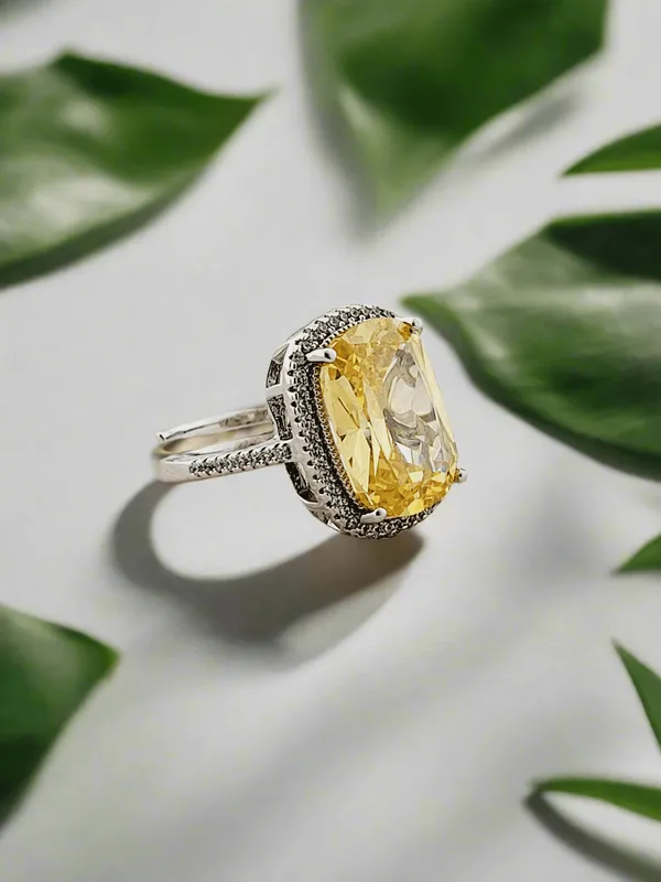 Gemstone_Halo_Ring
