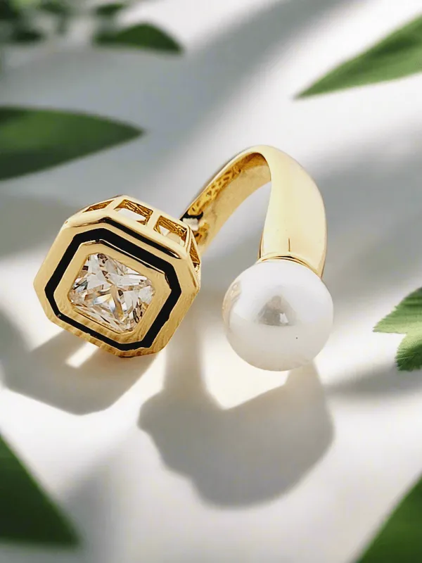 Geometric_Crystal_Pearl_Open_Ring
