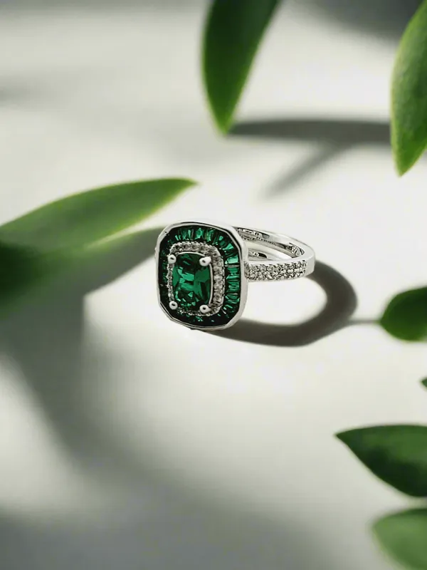 Exquisite_Great_Gatsby_Inspired_Ruby_Cocktail_Ring