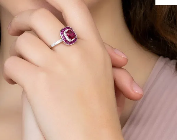 Exquisite_Great_Gatsby_Inspired_Ruby_Cocktail_Ring
