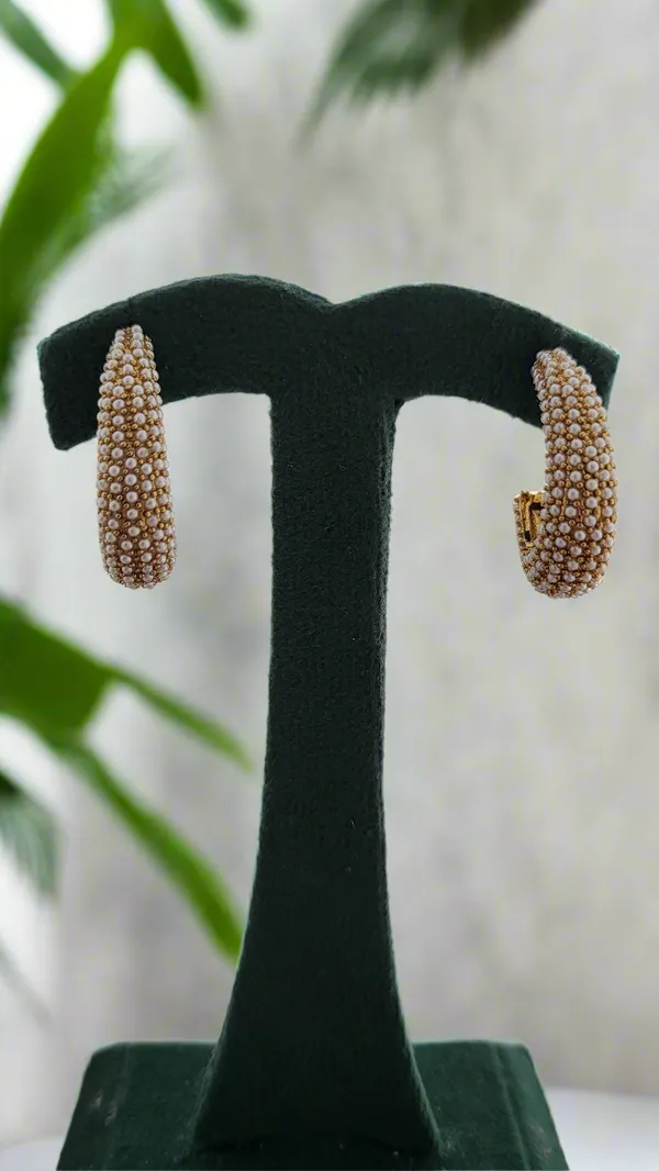 Luxe_Pearl_Embellished_Half_Hoop_Earrings