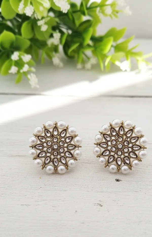 Floral_Polki_Stone_Pearl_Stud_Earrings