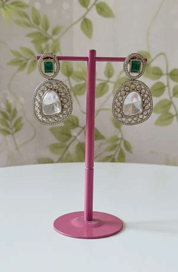 Opulent_Layered_Polki_Style_Necklace_Set