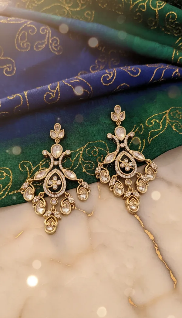 The_Graceful_Kundan_Drop_Necklace_Set